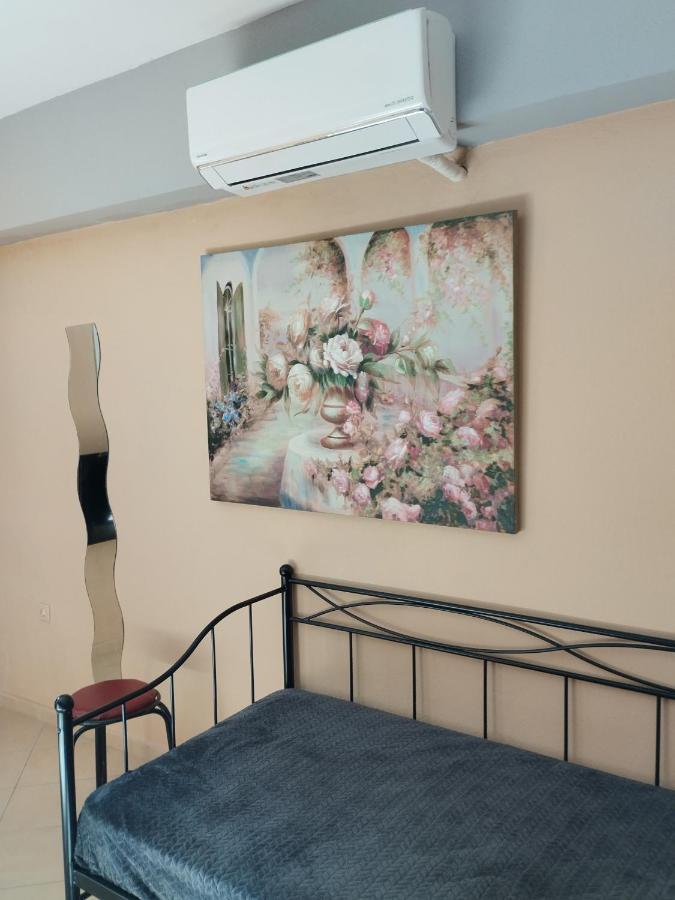 Cozy Apartment In Tessalónica Exterior foto